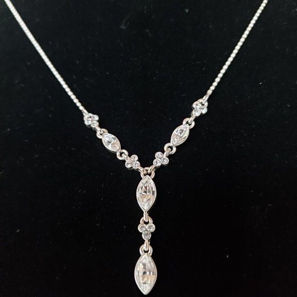 Monet Silver Toned Chain Necklace Rhinestone Dangle Charm 18 Inch - Picture 7 of 8